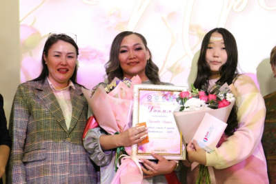 Мария Адамова стала победительницей конкурса многодетных мам «Преображение» / Саина Титова   