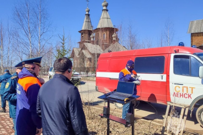 Три оперативные группы МЧС России работают в районах Якутии / ЯСИА   