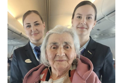 Ветеран войны полетела в Москву на Парад Победы рейсом авиакомпании «Якутия» / ЯСИА   