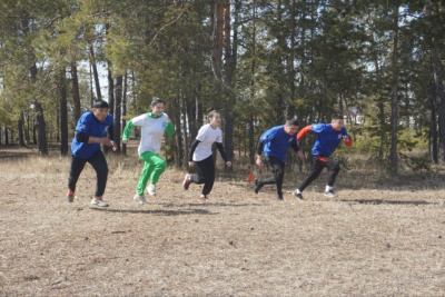 Команда АО «АК «ЖДЯ» стала победителем соревнования «Мир! Труд! Спорт!» в Нижнем Бестяхе / ЯСИА   