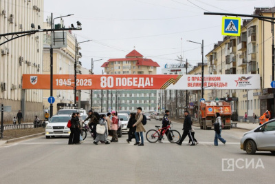 Фото. Как Якутск украсили к 80-летию Великой Победы / ЯСИА Якутск Якутск Республика Саха (Якутия)