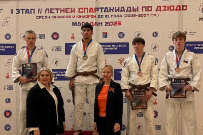 Якутские дзюдоисты завоевали путёвки на финал Спартакиады молодежи России / Дьулустаан Сергеев   