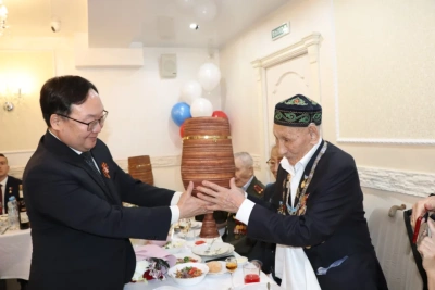 Чорооны Победы вручили участникам войны в Якутии / ЯСИА   Республика Саха (Якутия)