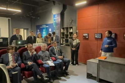 Сергей Кравцов посетил креативный кластер «Квартал труда» в Якутске / ЯСИА Якутск Якутск Республика Саха (Якутия)