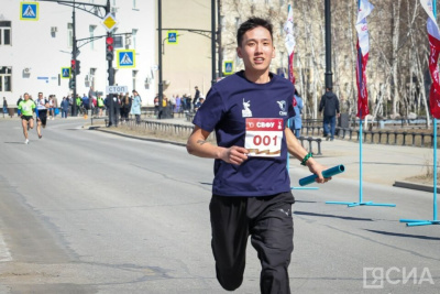 Студенты СВФУ завоевали золотые медали легкоатлетической эстафеты / Дьулустаан Сергеев   