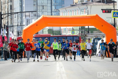 Команда школы №31 победила в эстафете на призы газеты «Якутия» / Дьулустаан Сергеев   