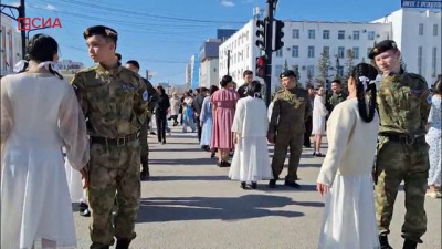 Видео: Вальс Победы с участием 5,5 тысяч пар в Якутске / Николай Борисов Якутск Якутск Республика Саха (Якутия)