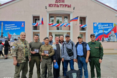 Якутские артисты выступили в Донецкой Народной Республике / Алина Мурукова   